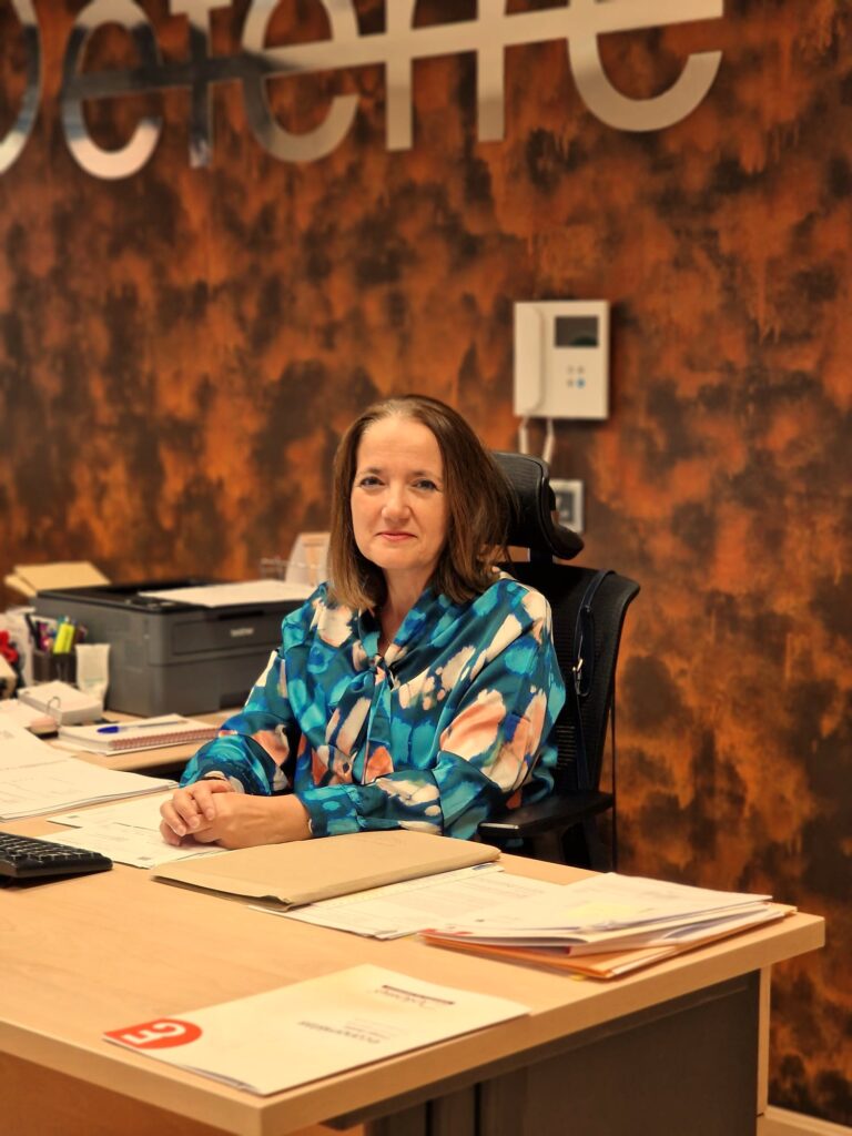 ANA MARÍA RODRÍGUEZ ESPINILLA